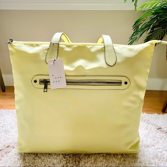 A new day Tote Handbag Studded Zip Closure Shoulder - Picture 4 of 8